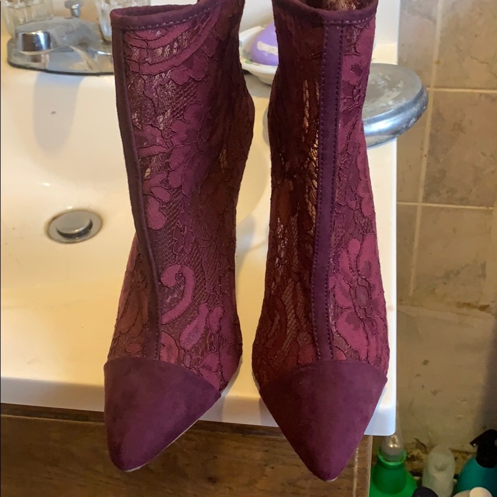 Shoe dazzle booties
